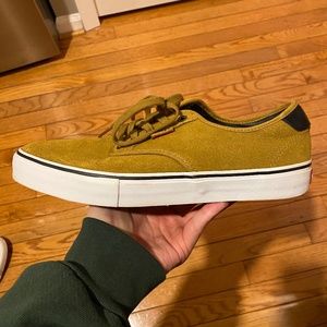 Vans- Chima Ferguson Pro size 9.5m
